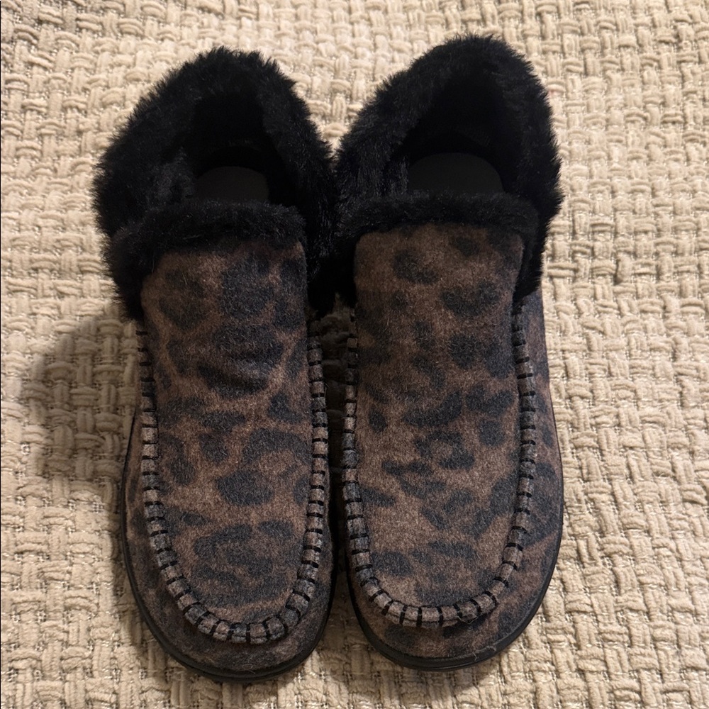 Hey Dude Black and Brown Fur-Lined Shoes